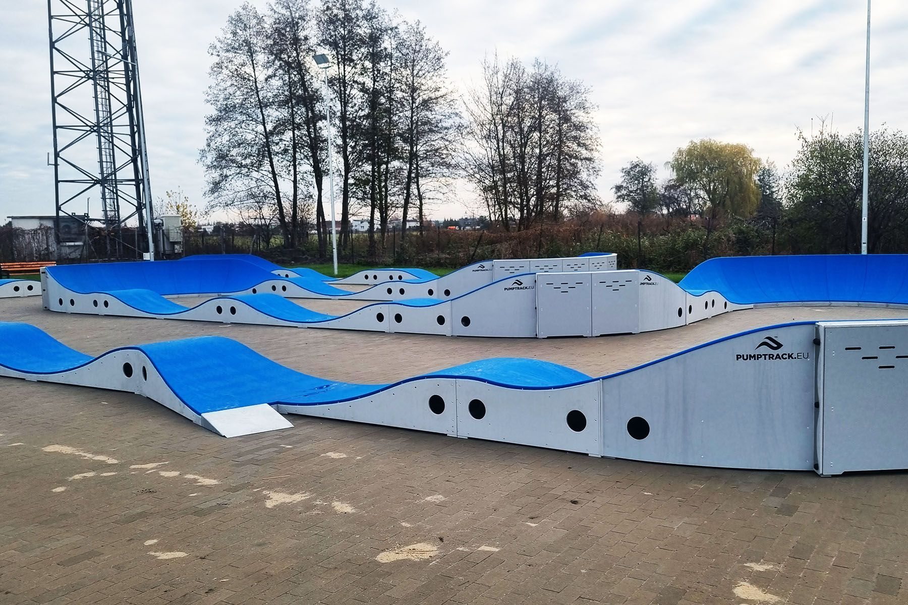 Pista de pompare din polietilenă - Dziemionna (Polonia) – foto 3