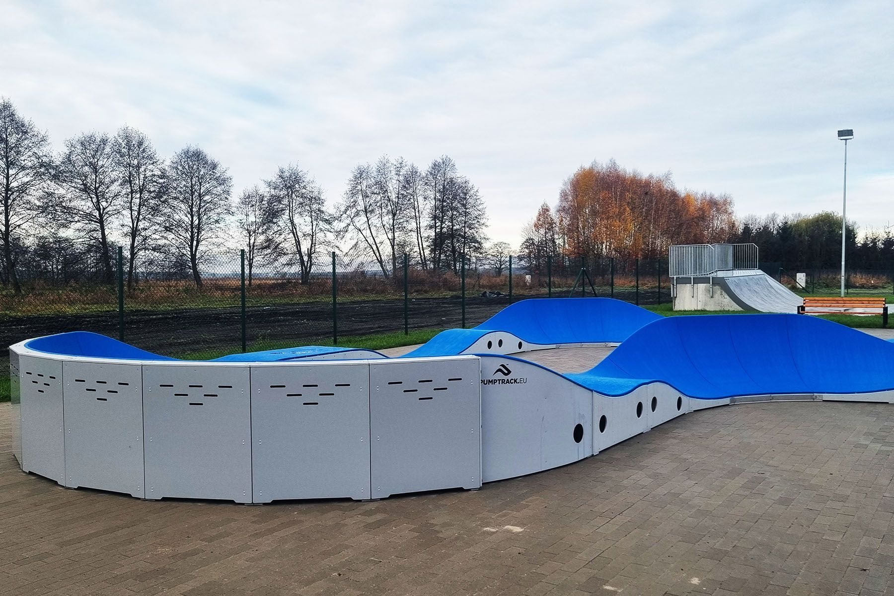 Pista de pompare din polietilenă - Dziemionna (Polonia) – foto 4