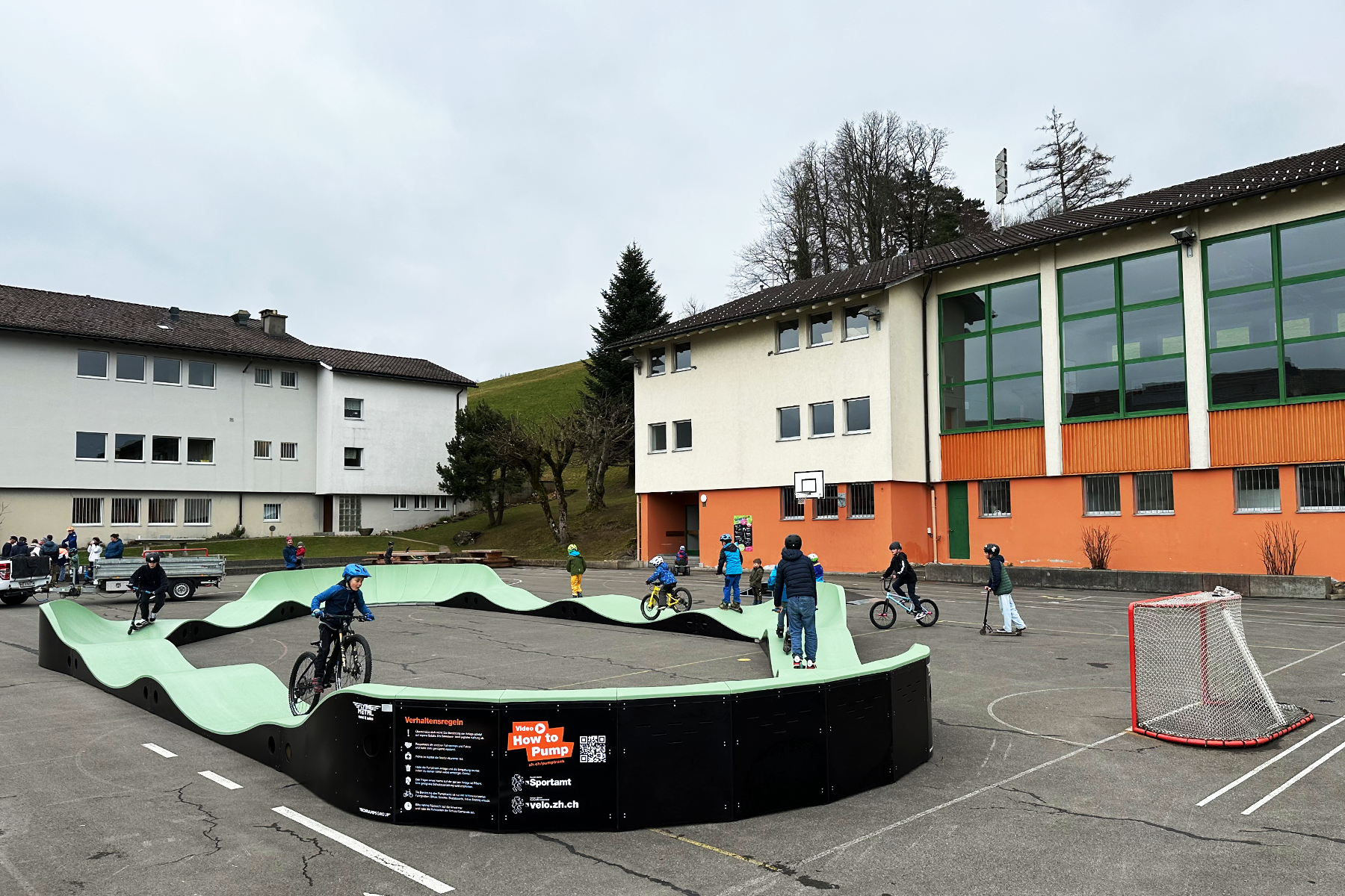 Pumptrack Family - Hedingen (Elveția)