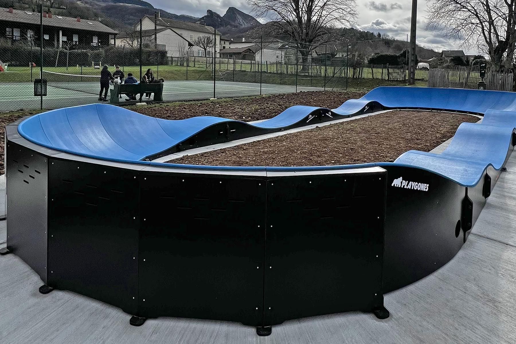 Pumptrack - St Pierre de Cherennes (Franța)